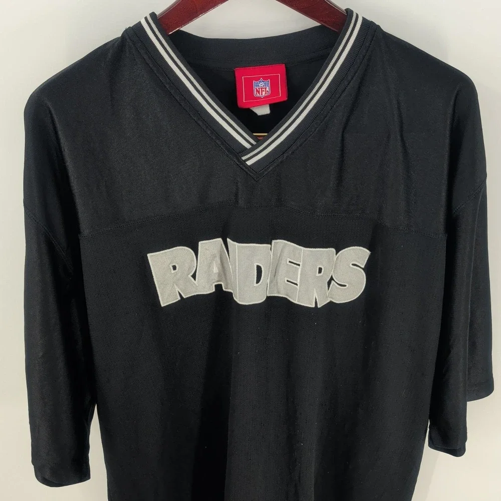 VTG Y2K Los Angeles Raiders Football NFL Castrol Mens Black V-Neck Jersey‎ Sz L